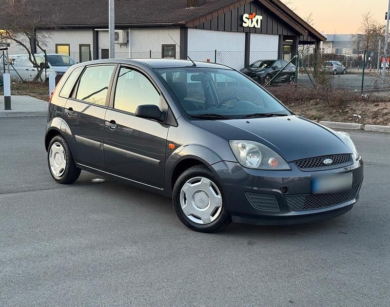 Gebraucht Ford Fiesta 69 PS (50 kW) 2007 Andere farben Kleinwagen