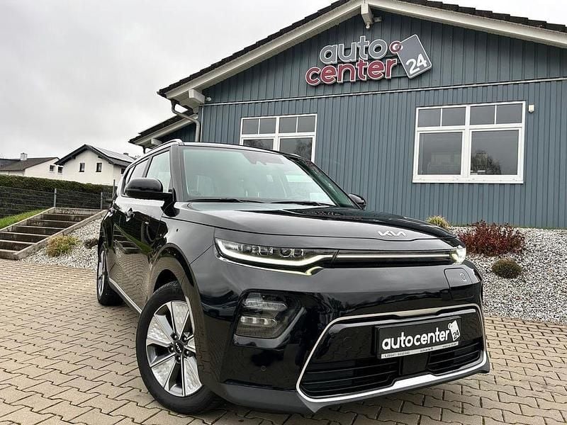 Black soul/cherry Gebraucht 2022 Kia Soul EV Spirit SUV | 21.480 € (Superpreis) - Bild 1/4