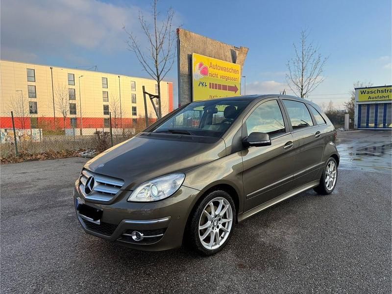 Gebraucht 2011 Mercedes B180 Van / Kleinbus | 3.290 € (Superpreis) - Bild 1/4