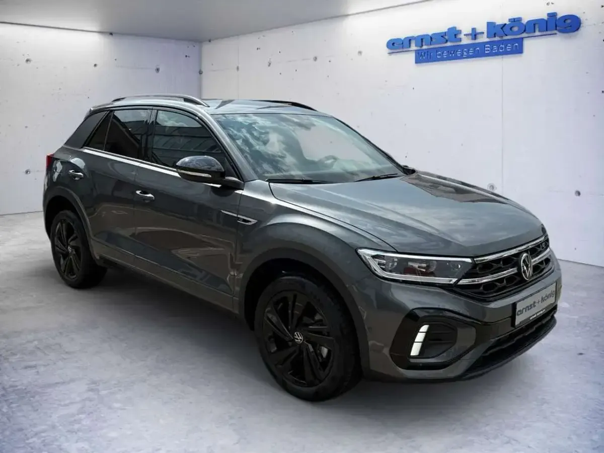 Neu VW T-Roc R-line 150 PS (110 kW) 2025 Indium gray metallic SUV
