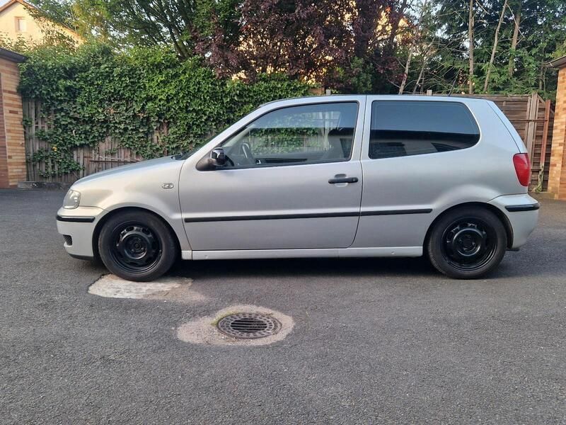 Silber Gebraucht 2000 VW Polo GTI Kleinwagen | 999 € (Guter Preis) - Bild 1/4