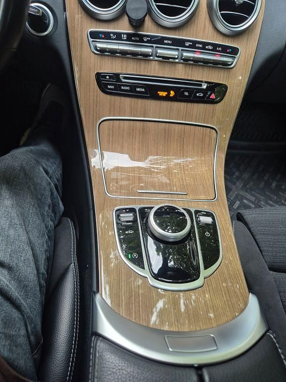 Grau Gebraucht 2015 Mercedes C220 Avantgarde Limousine | 15.900 € (Superpreis) - Bild 1/4