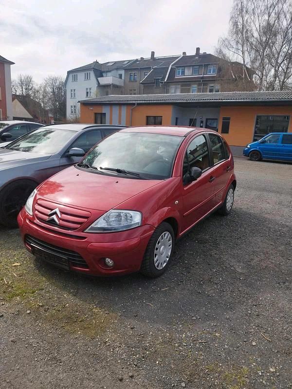 Gebraucht Citroën C3 60 PS (44 kW) 2006 Rot Kleinwagen