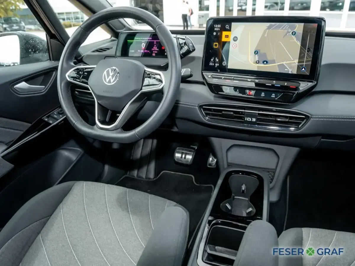 Gebraucht VW ID.3 Pro 150 kW (204 PS) 2024 Grenadillschwarz metallic Kleinwagen