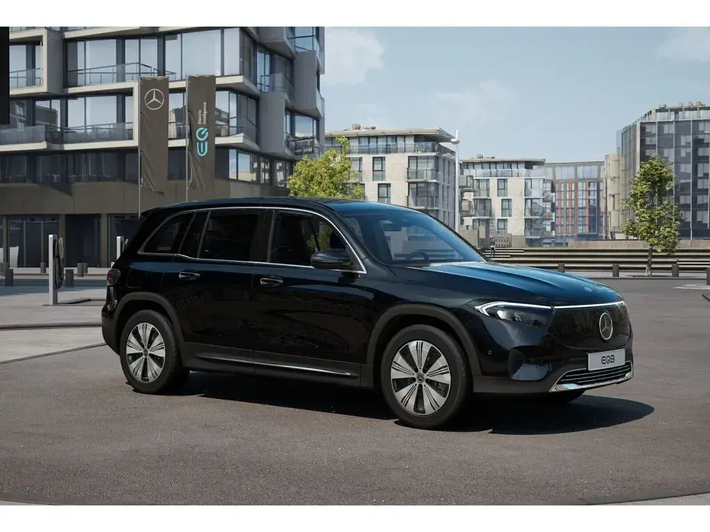 Gebraucht Mercedes EQB250 139 kW (190 PS) 2025 Metalliclack kosmosschwarz (metallic) SUV