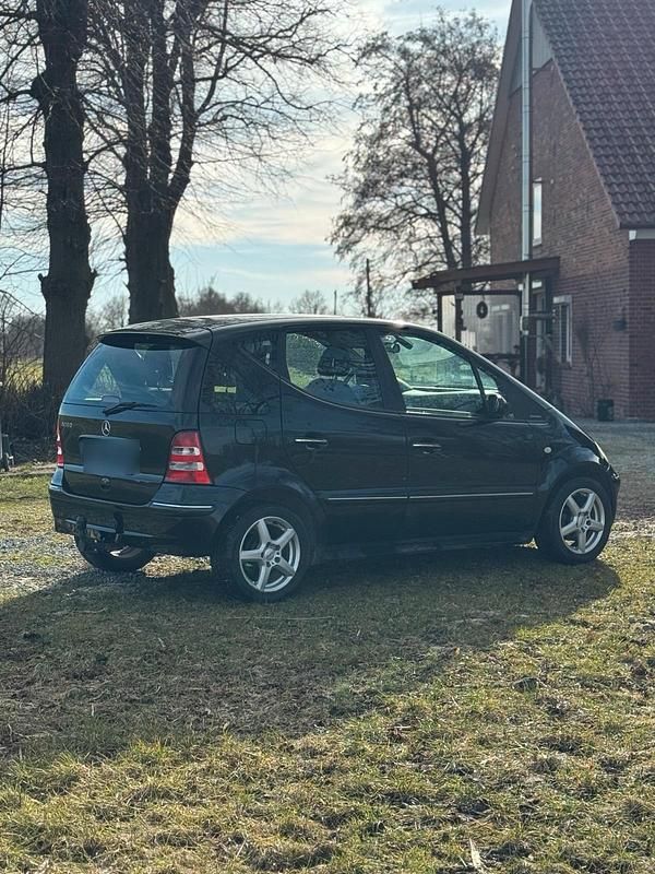 Gebraucht Mercedes A160 Elegance 102 PS (75 kW) 2002 Schwarz Kleinwagen