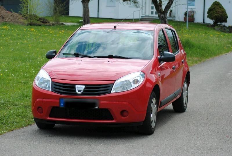 Rot Gebraucht 2008 Dacia Sandero Kleinwagen | 590 € (Fairer Preis) - Bild 1/4