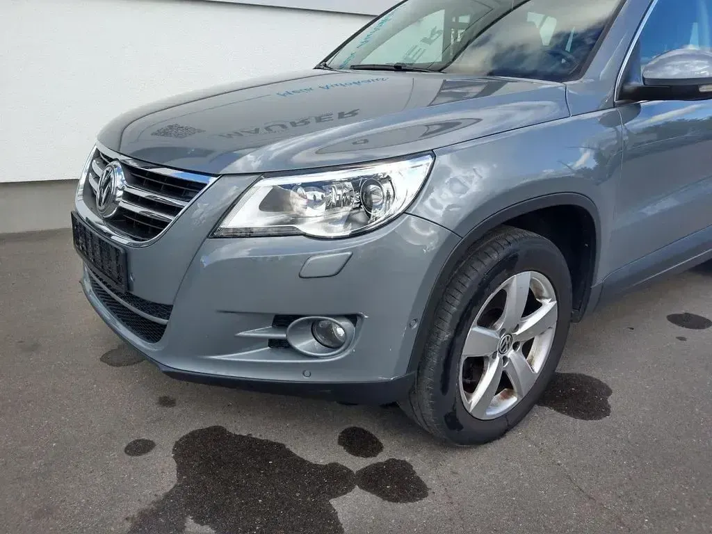 Gebraucht VW Tiguan Sport 140 PS (102 kW) 2008 Grau SUV