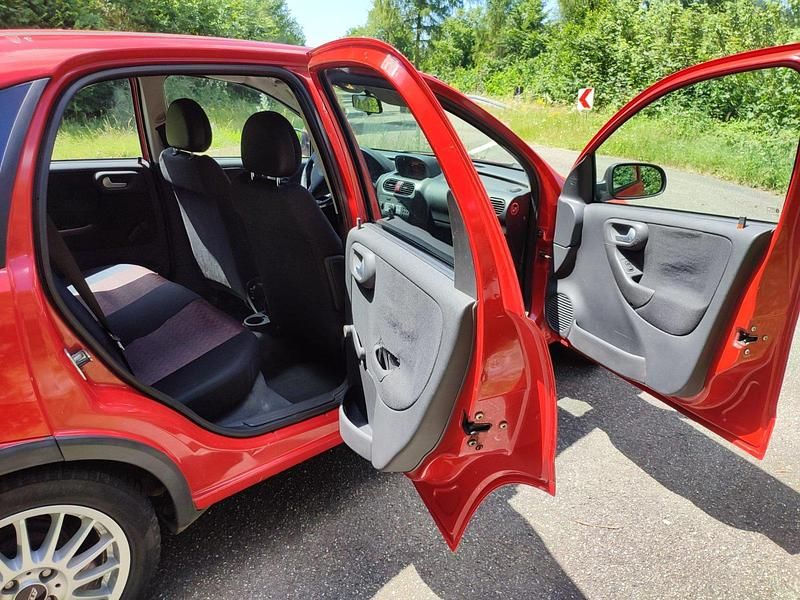 Gebraucht Opel Corsa 60 PS (44 kW) 2004 Rot Kleinwagen