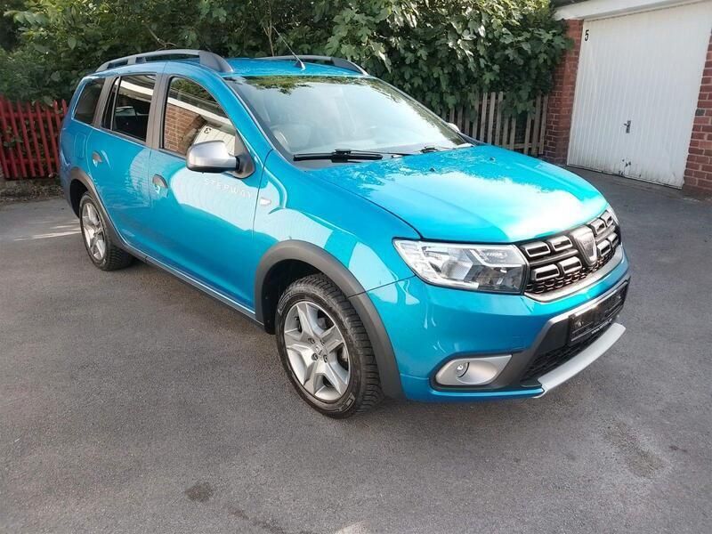 Blau Gebraucht 2020 Dacia Logan MCV Stepway Kombi | 11.490 € (Guter Preis) - Bild 1/4