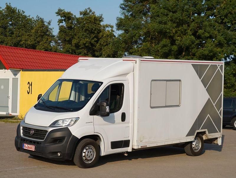 Gebraucht Fiat Ducato 150 PS (110 kW) 2018 Weiß Van