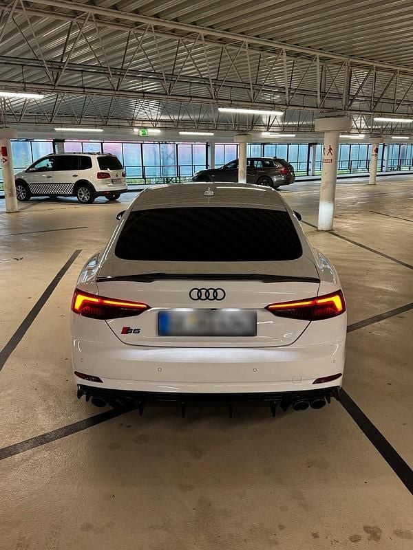 Gebraucht Audi S5 Design 354 PS (260 kW) 2018 Weiß Coupé