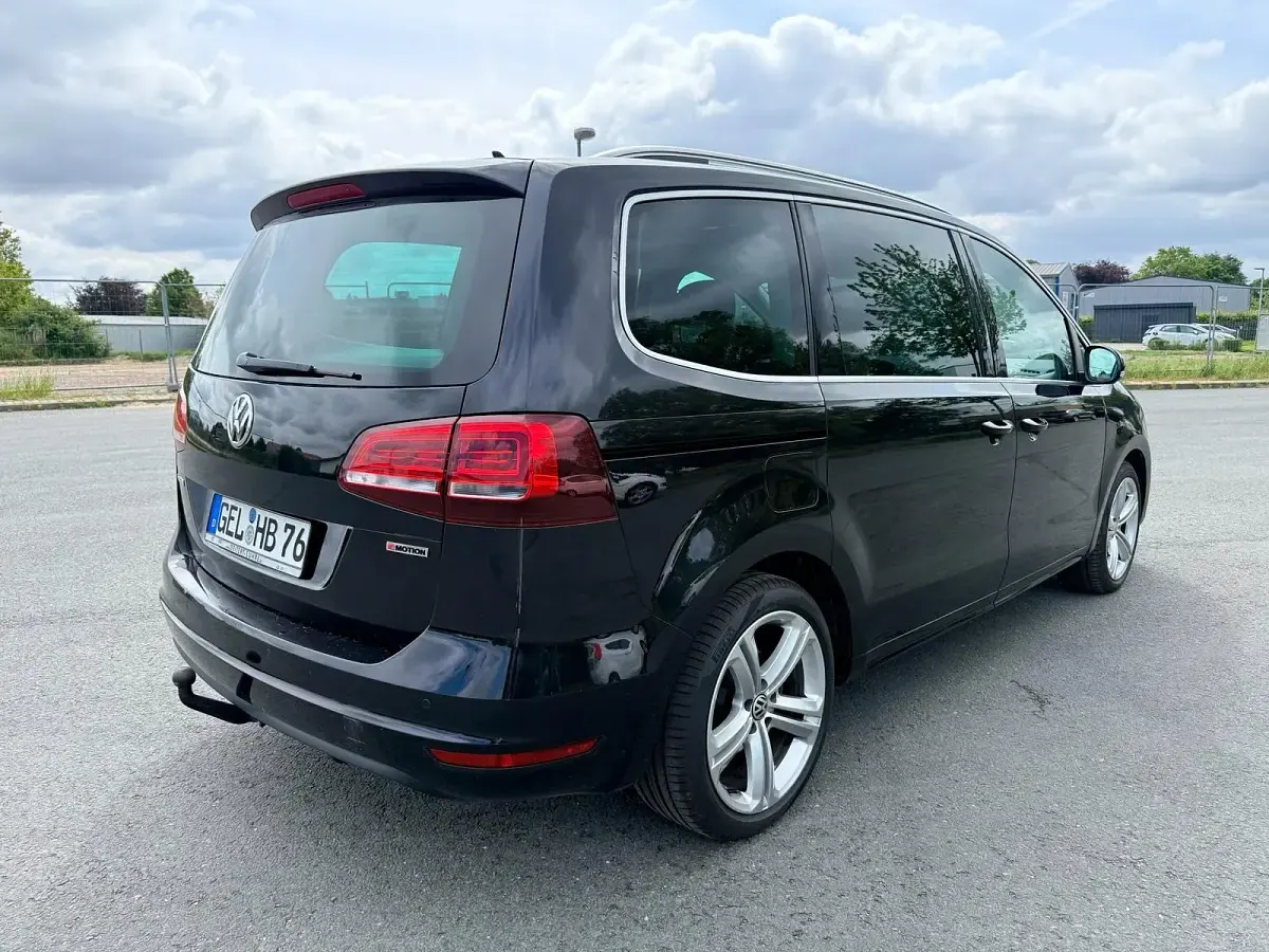 Gebraucht VW Sharan Highline 150 PS (110 kW) 2016 Schwarz Van / Kleinbus