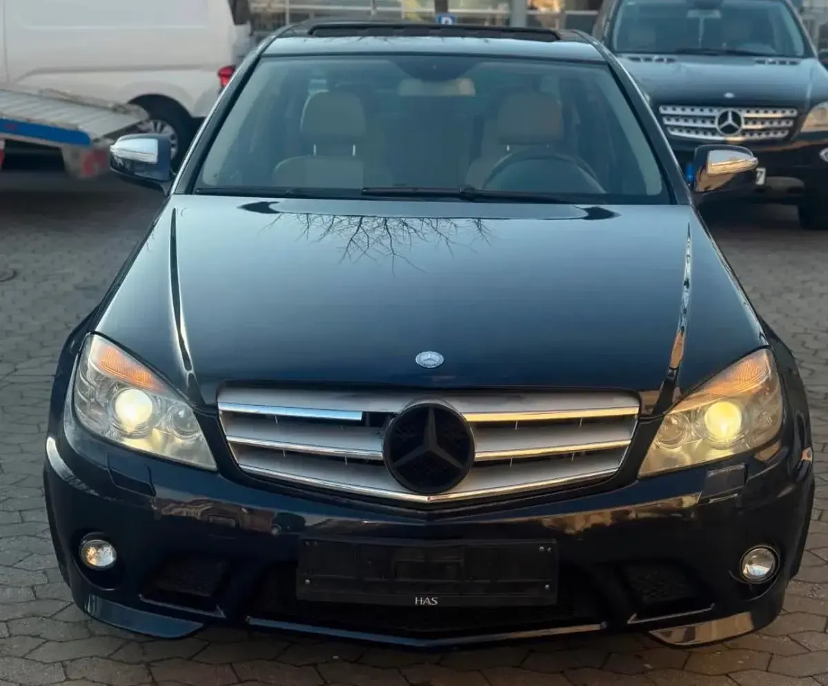 Gebraucht Mercedes C320 224 PS (164 kW) 2008 Schwarz Limousine