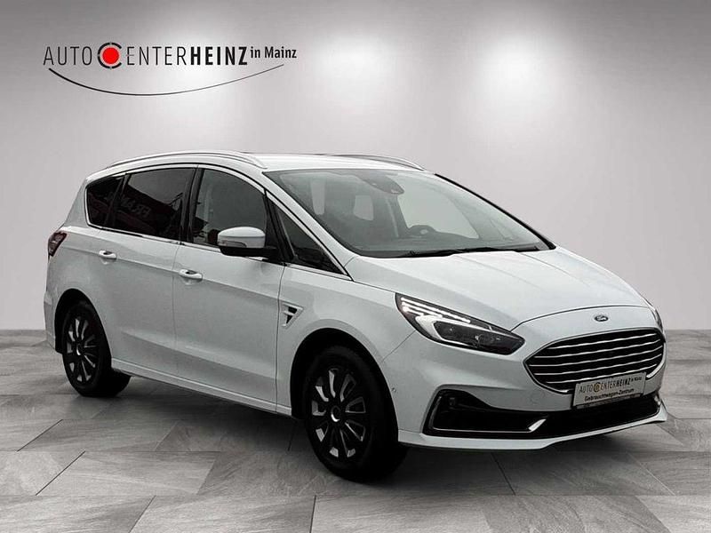 Gebraucht Ford S-MAX Titanium 150 PS (110 kW) 2023 Weiß Van / Kleinbus
