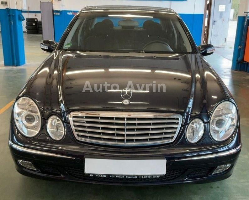Gebraucht Mercedes E240 Elegance 177 PS (130 kW) 2004 Schwarz Limousine