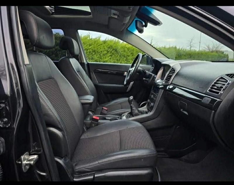 Gebraucht Chevrolet Captiva 163 PS (119 kW) 2012 Schwarz SUV