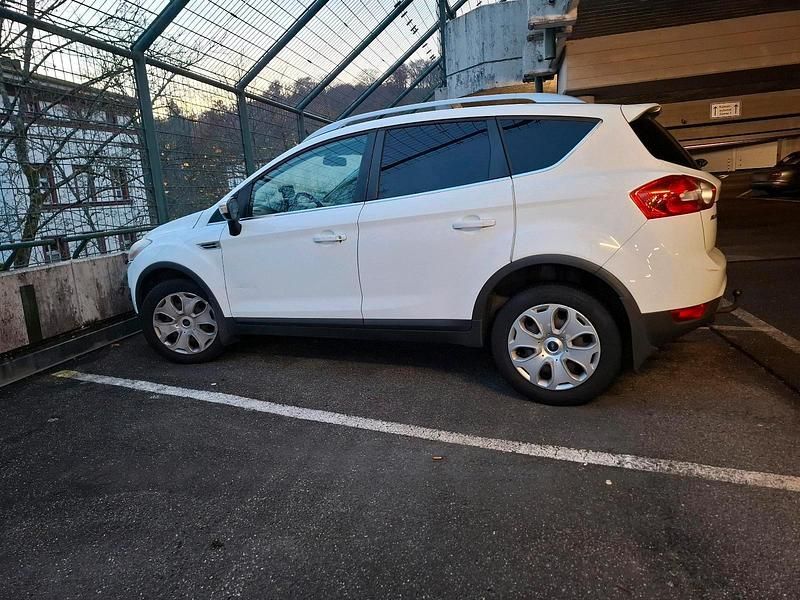 Gebraucht Ford Kuga 140 PS (102 kW) 2009 Weiß SUV