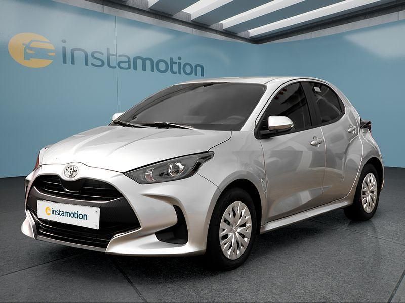 Silber Gebraucht 2023 Toyota Yaris Comfort Kleinwagen | 17.399 € (Fairer Preis) - Bild 1/4
