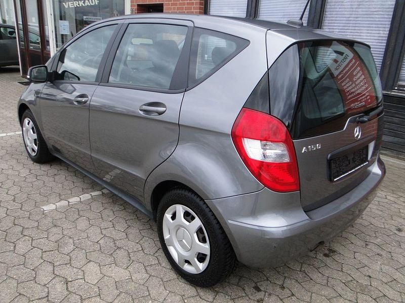 Gebraucht Mercedes A150 95 PS (69 kW) 2008 Grau Limousine