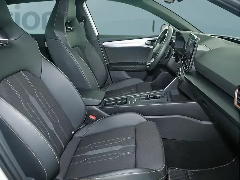 Gebraucht Cupra Leon VZ 310 PS (228 kW) 2024 Weiß Kombi