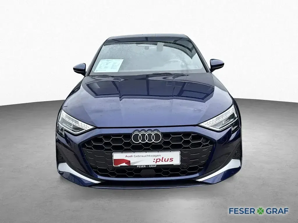 Gebraucht Audi A3 Advanced Plus 150 PS (110 kW) 2025 Navarrablau metallic Limousine