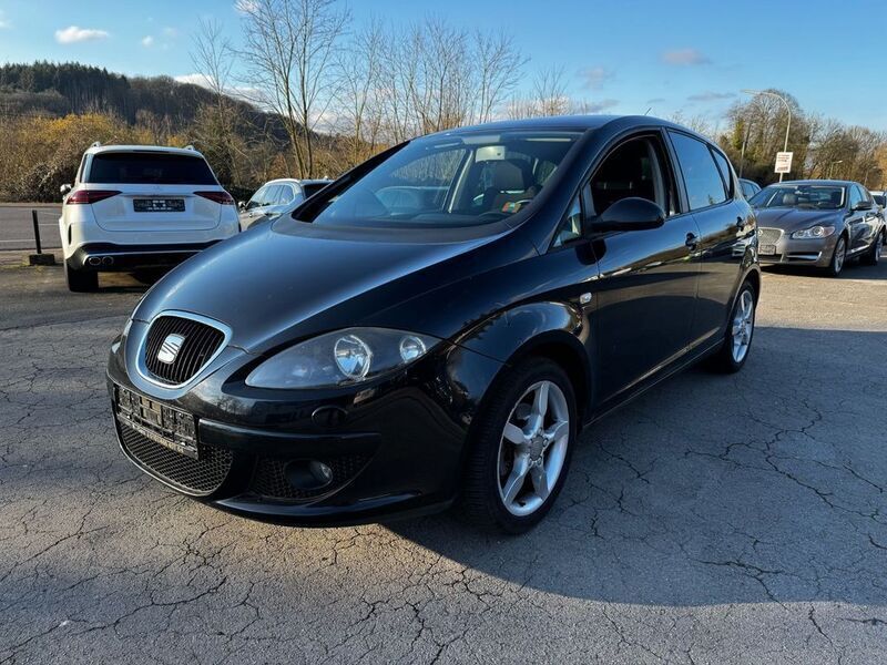 Schwarz Gebraucht 2008 Seat Altea Stylance Van / Kleinbus | 4.490 € (Fairer Preis) - Bild 1/4