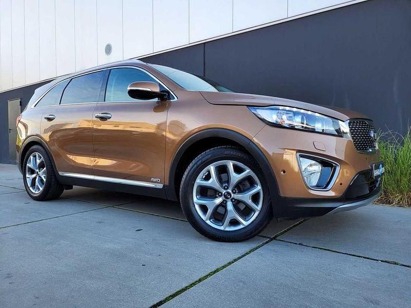 Braun Gebraucht 2016 Kia Sorento SUV | 20.890 € (Guter Preis) - Bild 1/4