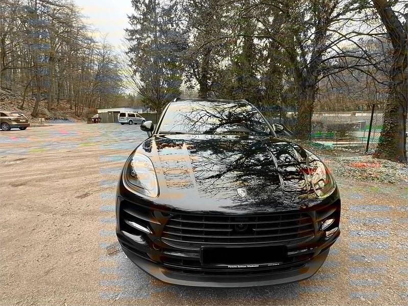 Gebraucht Porsche Macan 245 PS (180 kW) 2018 Schwarz SUV