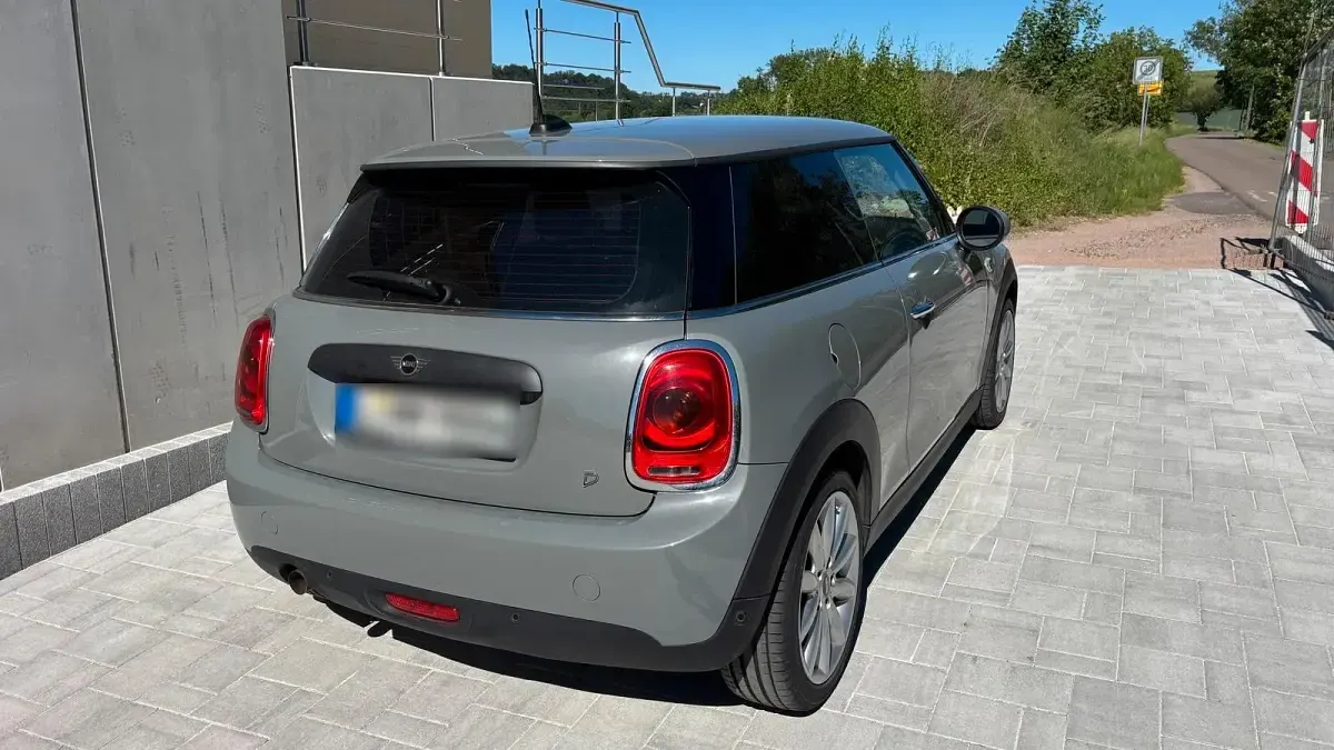 Gebraucht Mini One D 95 PS (69 kW) 2018 Grau Kleinwagen