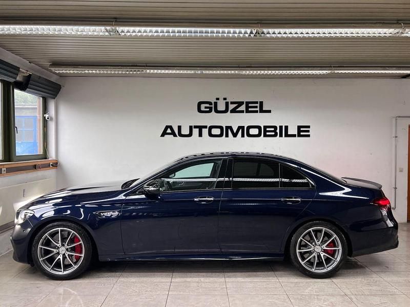 Gebraucht Mercedes E63S AMG AMG 612 PS (450 kW) 2021 Cavansitblau Limousine