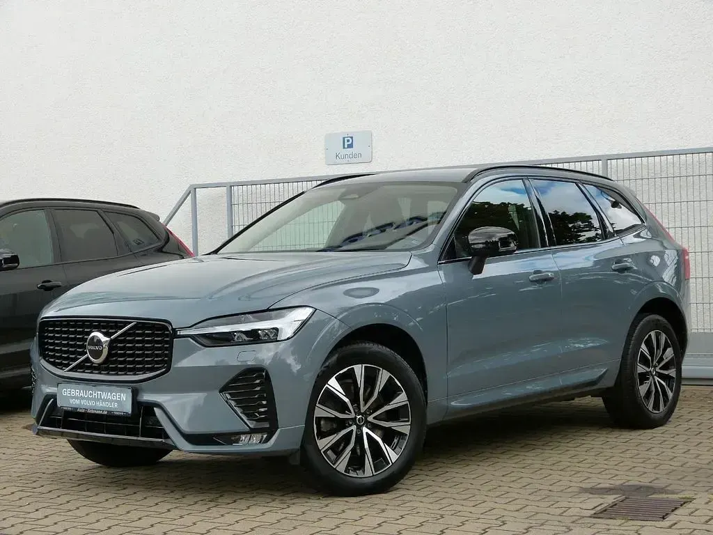 Gebraucht Volvo XC60 Plus 197 PS (144 kW) 2023 Grau SUV