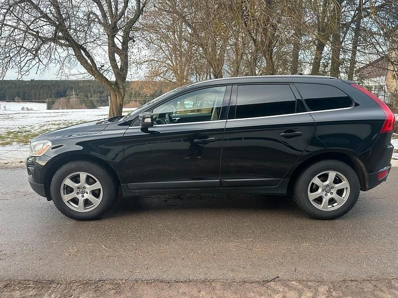 Schwarz Gebraucht 2009 Volvo XC60 SUV | 7.600 € (Fairer Preis) - Bild 1/4