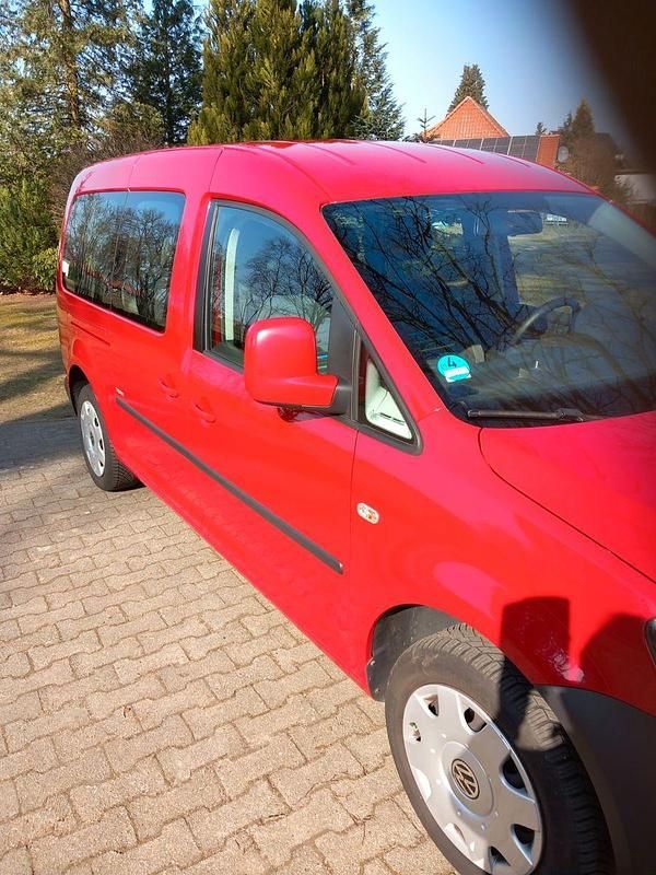 Gebraucht VW Caddy Maxi 102 PS (75 kW) 2015 Rot Van / Kleinbus