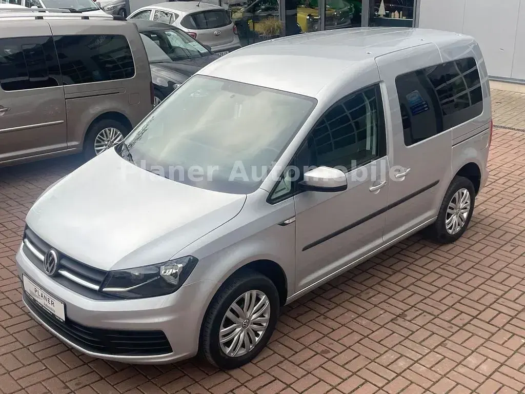 Gebraucht VW Caddy 122 PS (89 kW) 2015 Silber Van / Kleinbus
