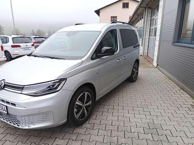 Gebraucht VW Caddy Life 116 PS (85 kW) 2024 Reflexsilber metallic Van / Kleinbus