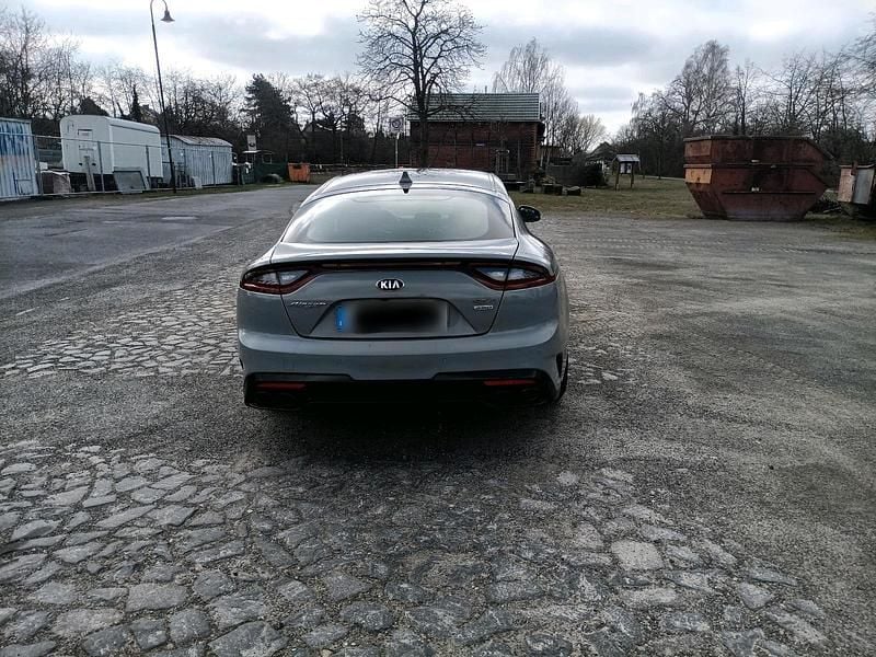 Gebraucht Kia Stinger GT 370 PS (272 kW) 2017 Grau Kleinwagen