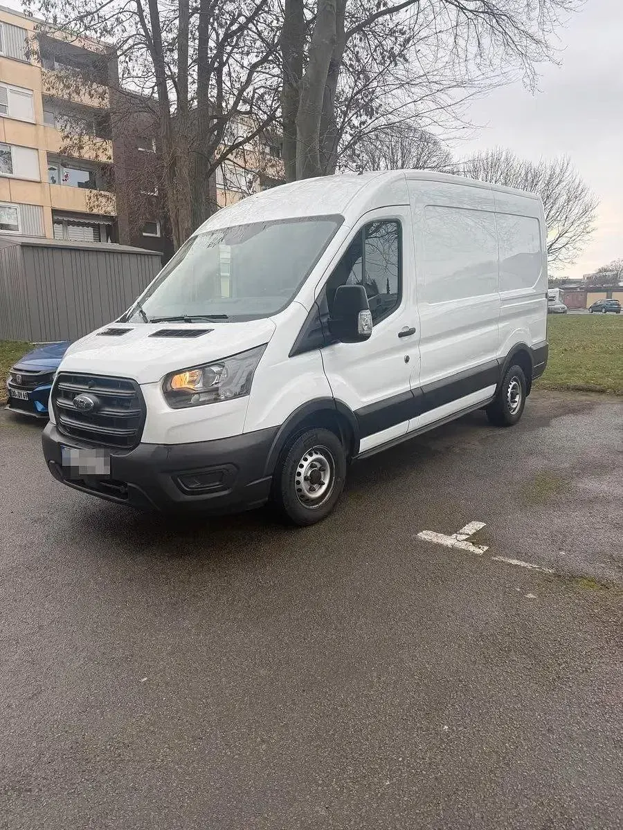 Gebraucht Ford Transit 105 PS (77 kW) 2021 Weiß Van