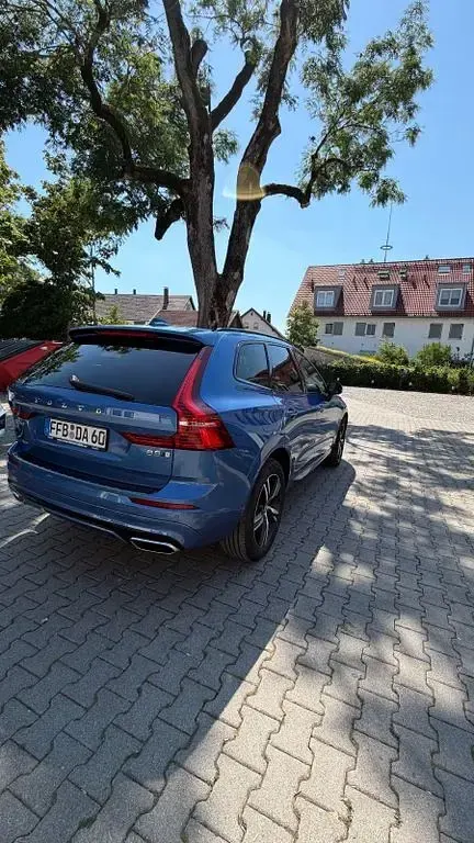 Gebraucht Volvo XC60 R-Design 235 PS (172 kW) 2020 Blau SUV