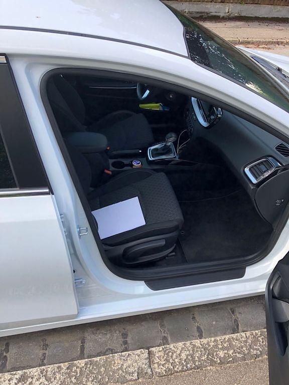 Gebraucht Kia Ceed Vision 160 PS (117 kW) 2021 Weiß Kleinwagen