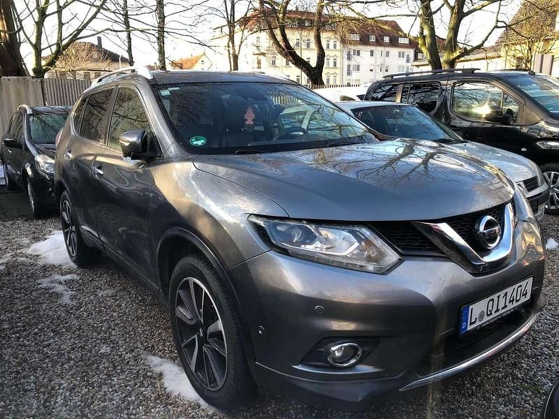 Grau Gebraucht 2016 Nissan X-Trail Acenta SUV | 9.499 € (Superpreis) - Bild 1/4