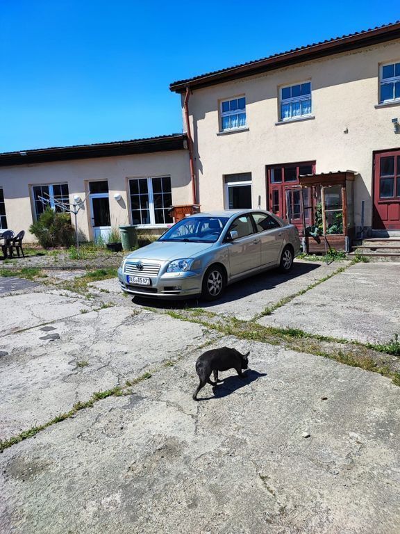 Silber Gebraucht 2005 Toyota Avensis Sol Limousine | 3.300 € (Fairer Preis) - Bild 1/4