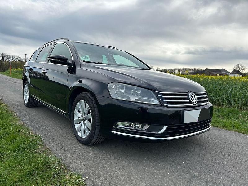 Gebraucht VW Passat Comfortline 122 PS (89 kW) 2011 Schwarz Kombi