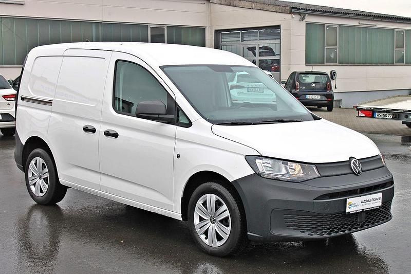 Gebraucht VW Caddy 110 PS (80 kW) 2023 Weiß Van / Kleinbus