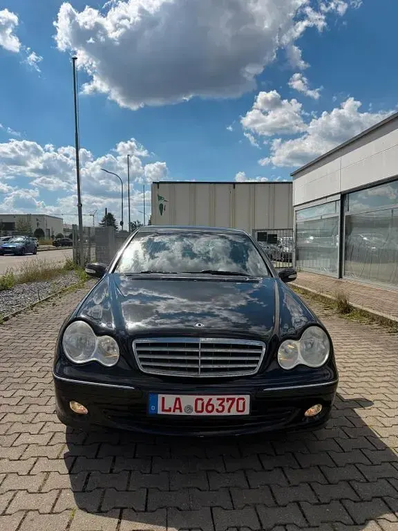 Gebraucht Mercedes C200 Elegance 122 PS (89 kW) 2004 Schwarz Limousine