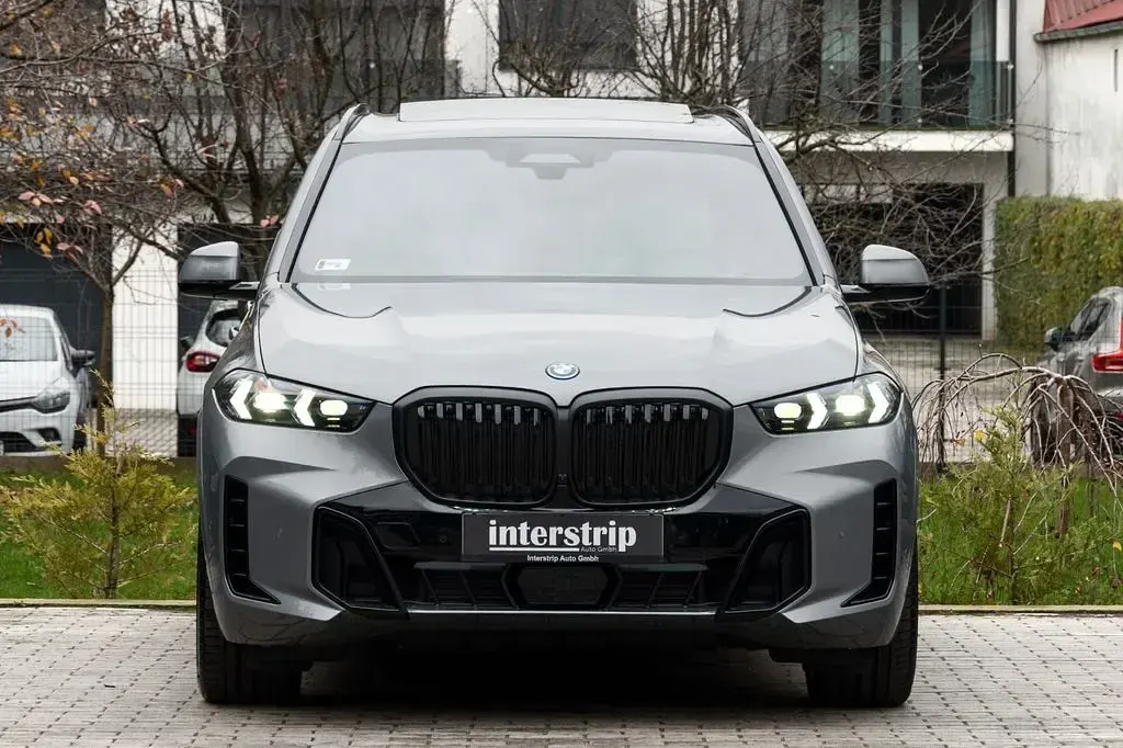 Gebraucht BMW X5 M Sport 489 PS (359 kW) 2025 Grau SUV