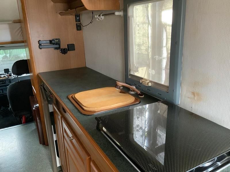 Second-hand Ford Transit 80 CP (58 kW) 1994 Alb Van