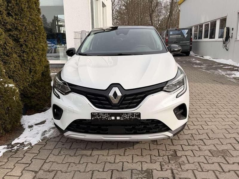 Gebraucht Renault Captur Zen 140 PS (102 kW) 2022 Perlmuttweiss metallic/dach i SUV