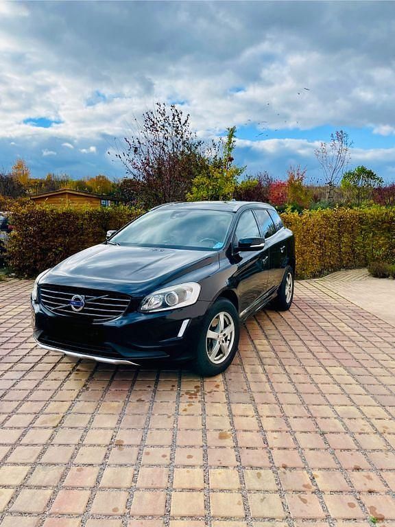 Schwarz Gebraucht 2014 Volvo XC60 Summum SUV | 13.955 € (Guter Preis) - Bild 1/4