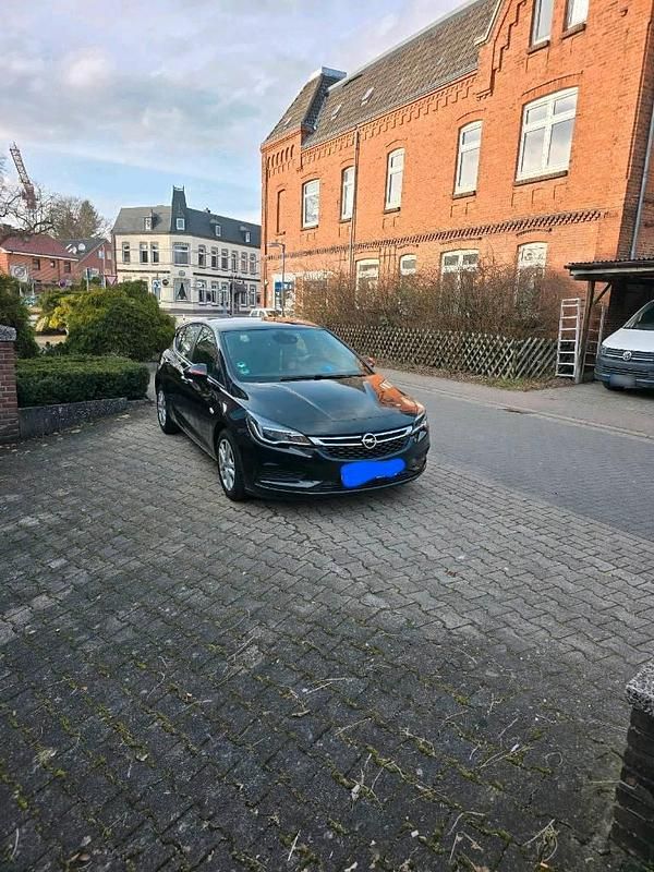 Gebraucht Opel Astra 136 PS (100 kW) 2016 Schwarz Kleinwagen